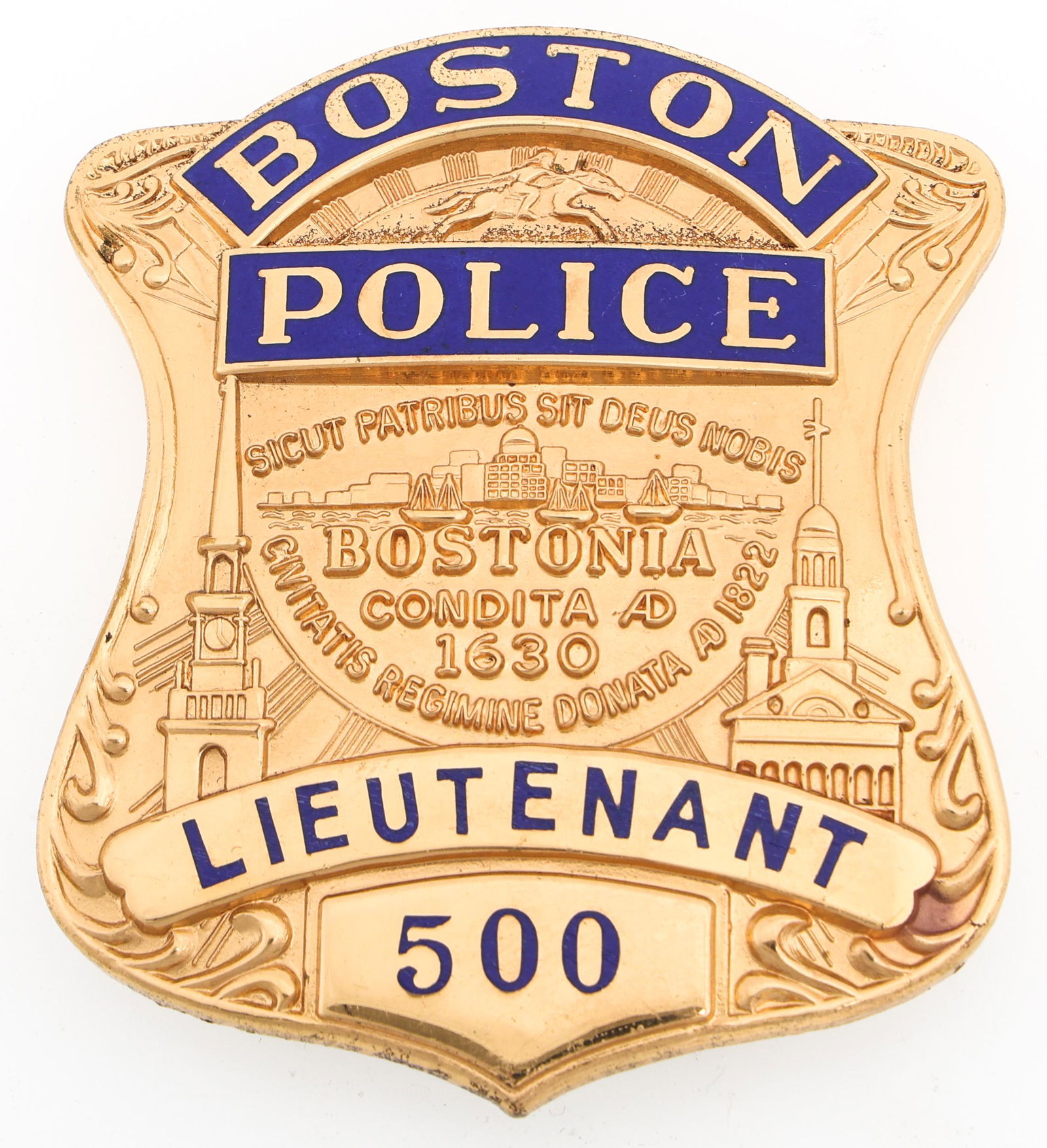 BOSTON POLICE LIEUTENANT BADGE NO. 500: BOSTON POLICE LIEUTENANT BADGE NO. 500 Obsolete Boston Police Lieutenant badge. Number 500. Marked 694 NV and Doughboy Mfd by GA-REL on reverse. Measurements: 2.5 x 3"
