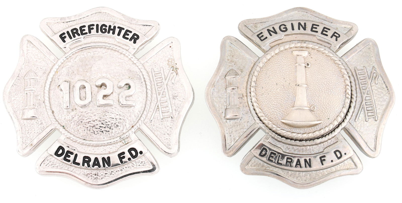 DELRAN NEW JERSEY FIRE DEPARTMENT BADGES LOT OF TWO (1 of 2)