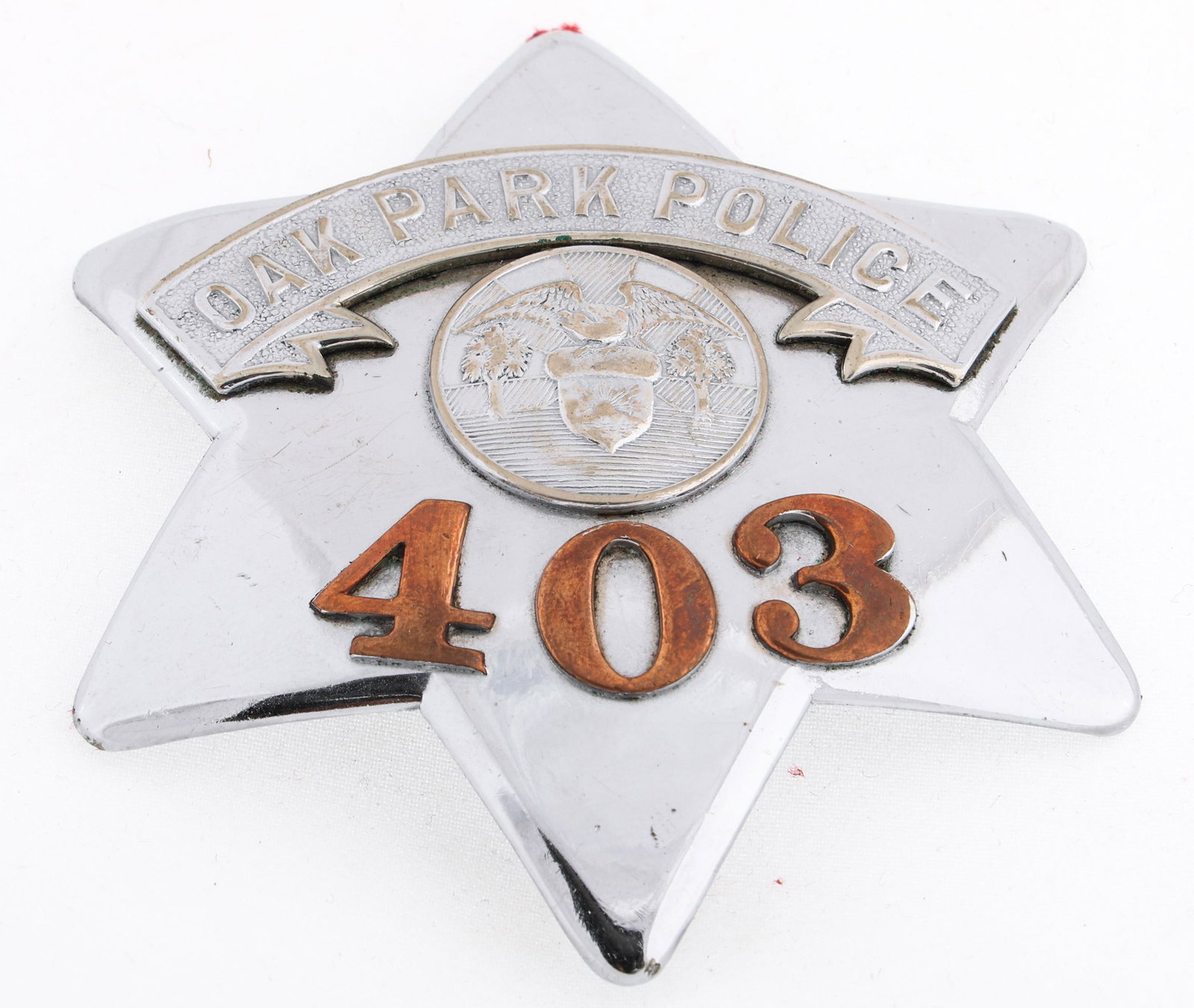 ILLINOIS OAK PARK POLICE PIE PLATE BADGE NO. 403 (1 of 2)
