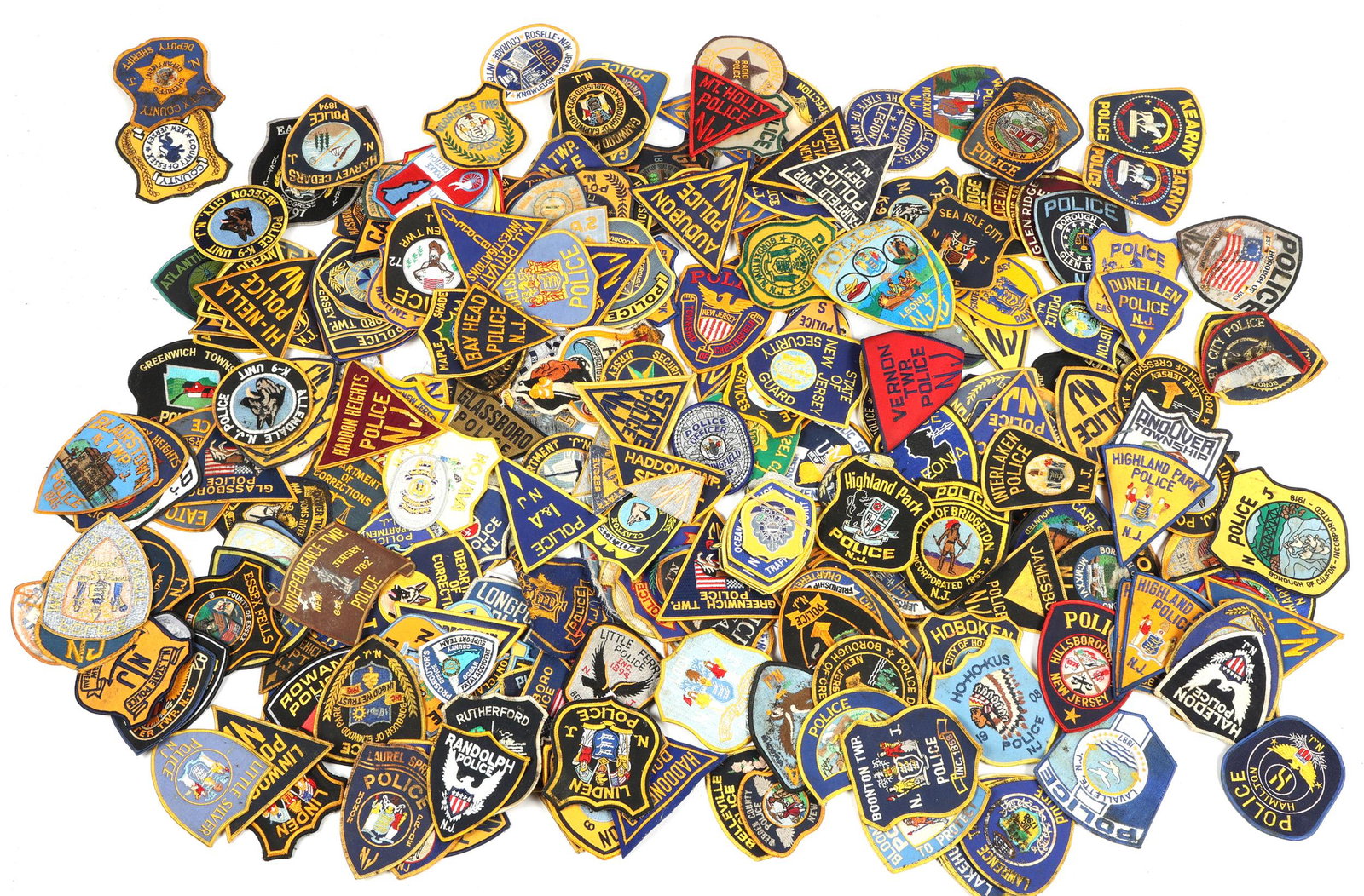NEW JERSEY POLICE & LAW ENFORCEMENT PATCHES LOT OF 150+ (1 of 6)