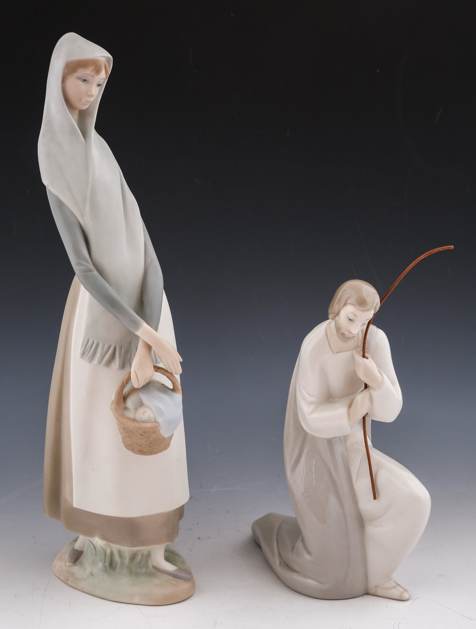 LLADRO ST JOSEPH & BASKET OF GOODIES FIGURINES (1 of 9)