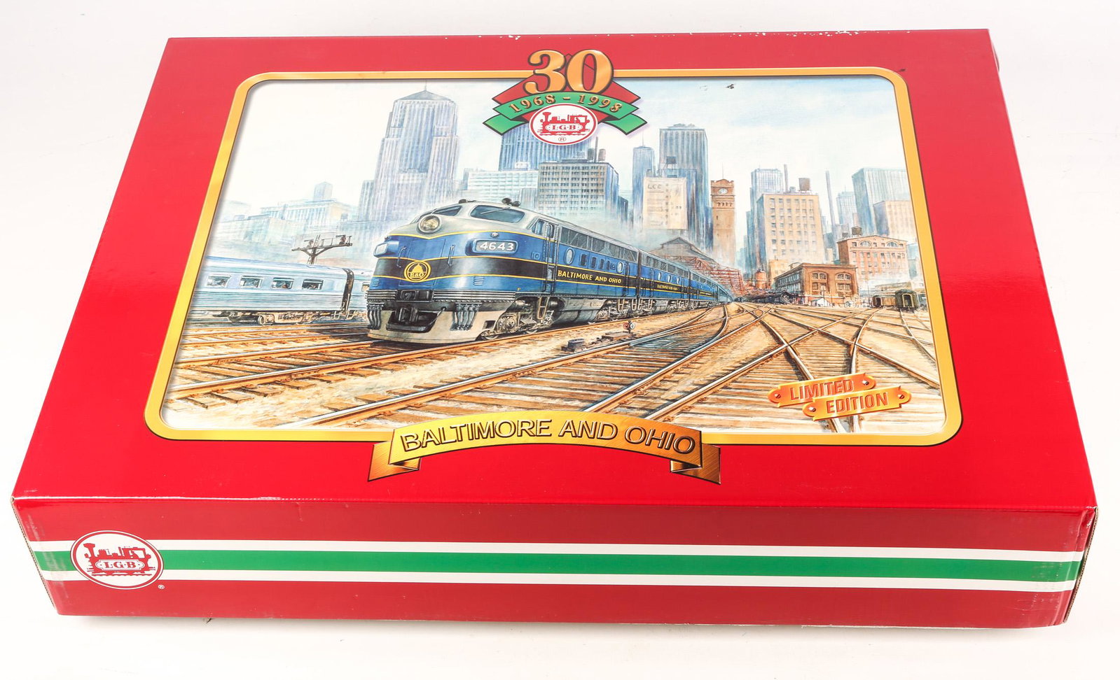 LGB G GAUGE BALTIMORE & OHIO F7 A-B-A MODEL TRAIN SET: LGB G GAUGE BALTIMORE & OHIO F7 A-B-A MODEL TRAIN SET LGB G gauge Baltimore & Ohio F7 A-B-A Limited Edition model train set, with sound, includes: Three F7 locomotives Two powered "A" units</