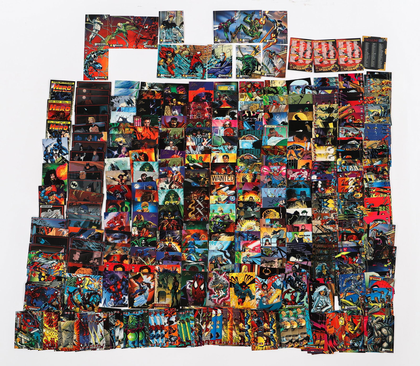 MARVEL & DC COMICS TRADING CARDS: MARVEL & DC COMICS TRADING CARDS Assorted Marvel & DC Comics trading cards, includes comic characters such as Green Lantern, Superman, Spiderman, and more. 
