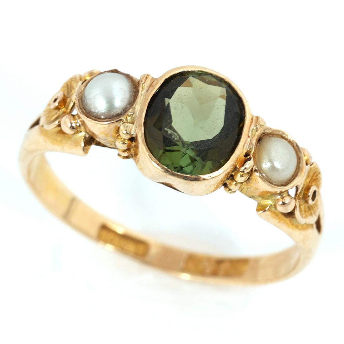 ENGLISH VICTORIAN 15K YELLOW GOLD PERIDOT & PEARL RING (1 of 5)