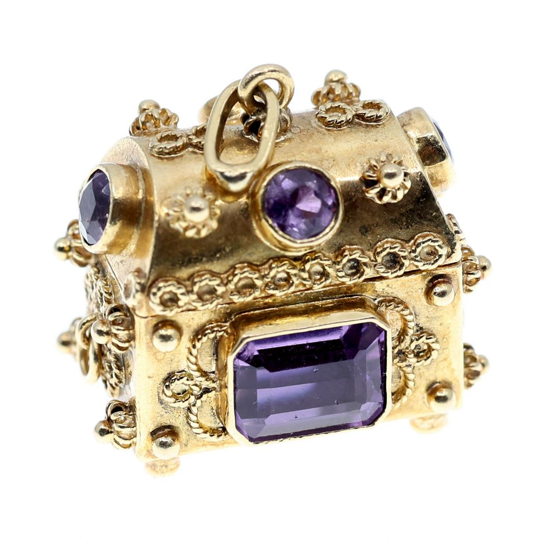ITALIAN 18K YELLOW GOLD & AMETHYST CHEST PENDANT (1 of 4)