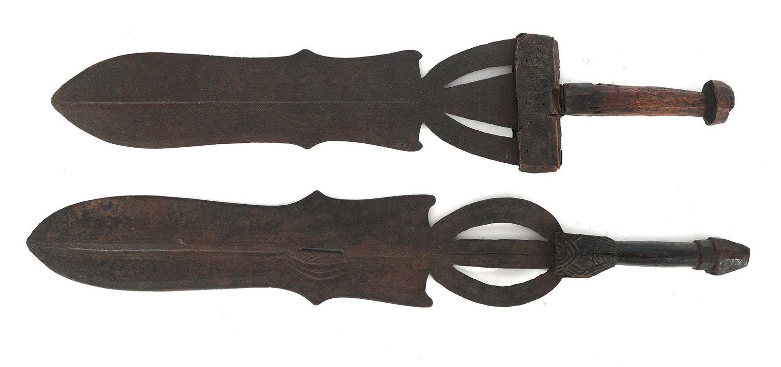 AFRICAN CONGO KUBA SHORTSWORDS (1 of 9)