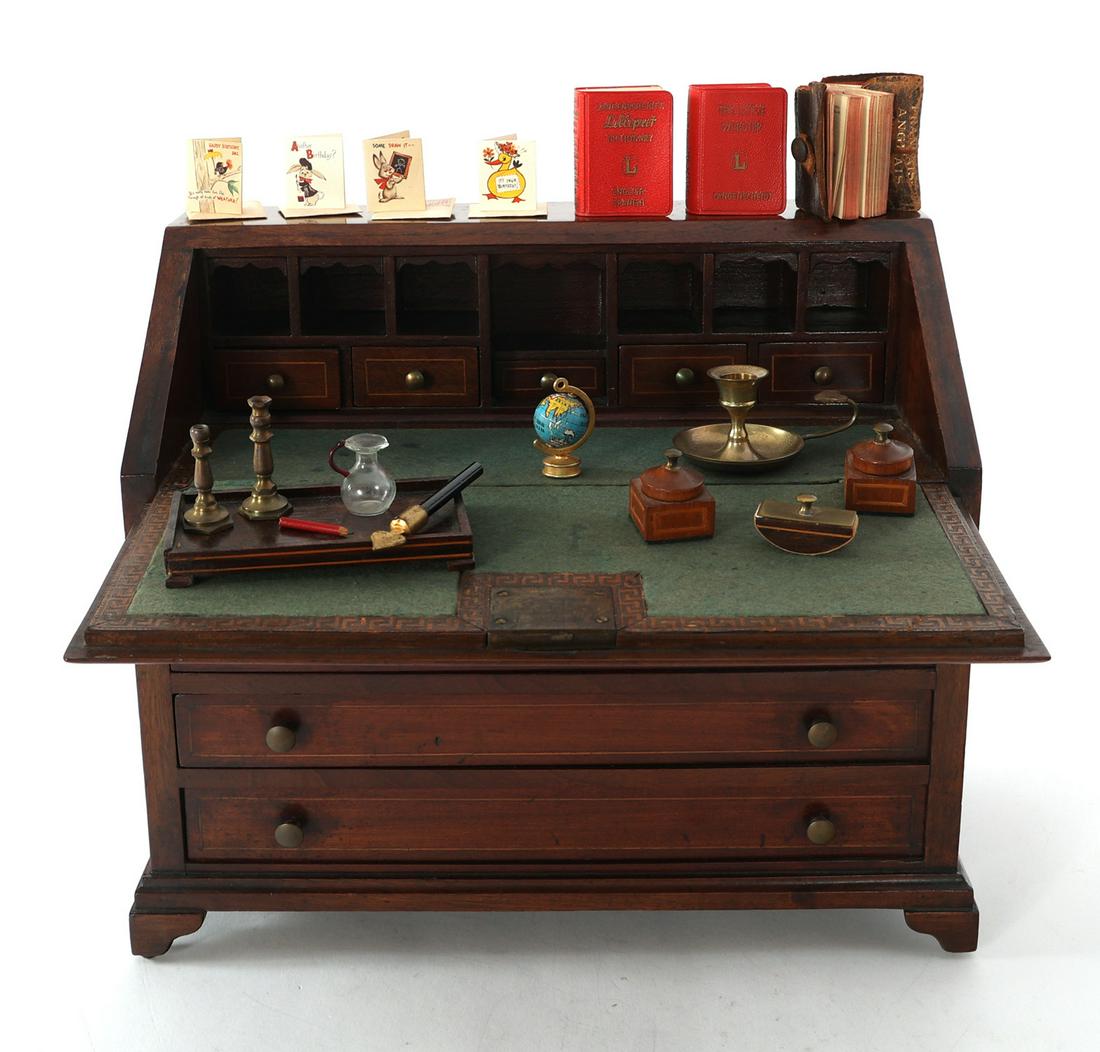 AMERICAN MINIATURE SALESMAN SAMPLE DESK (1 of 15)