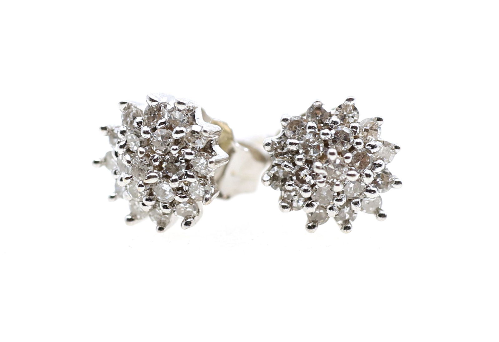 14K WHITE GOLD 0.16 CTW DIAMOND CLUSTER STUD EARRINGS (1 of 3)