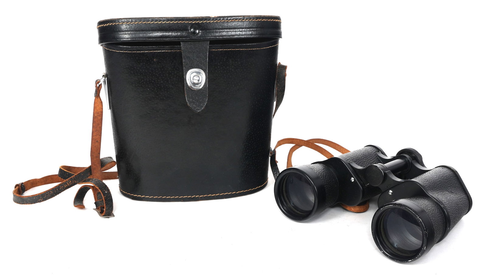 1960's MAYFLOWER BINOCULARS NO. 11132 WITH CASE: 1960's MAYFLOWER BINOCULARS NO. 11132 WITH CASE Mayflower binoculars, No. 11132, 7 x 50 Field at 1000 yards, circa 1960's. Includes original case. Size: 7.5 x 7"