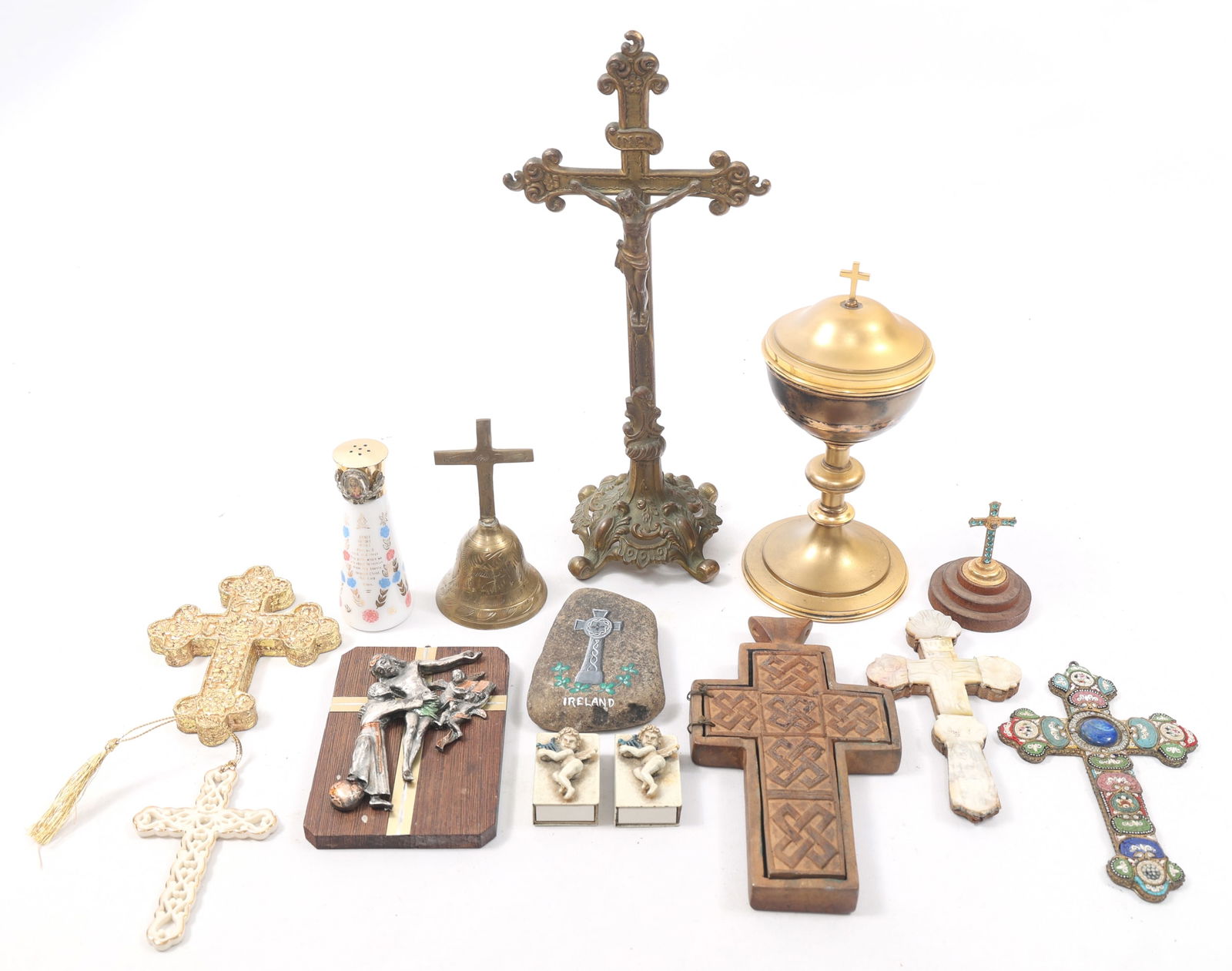 LITURGICAL ITEMS, DECORATIVE CROSSES & MEMENTOS (1 of 6)