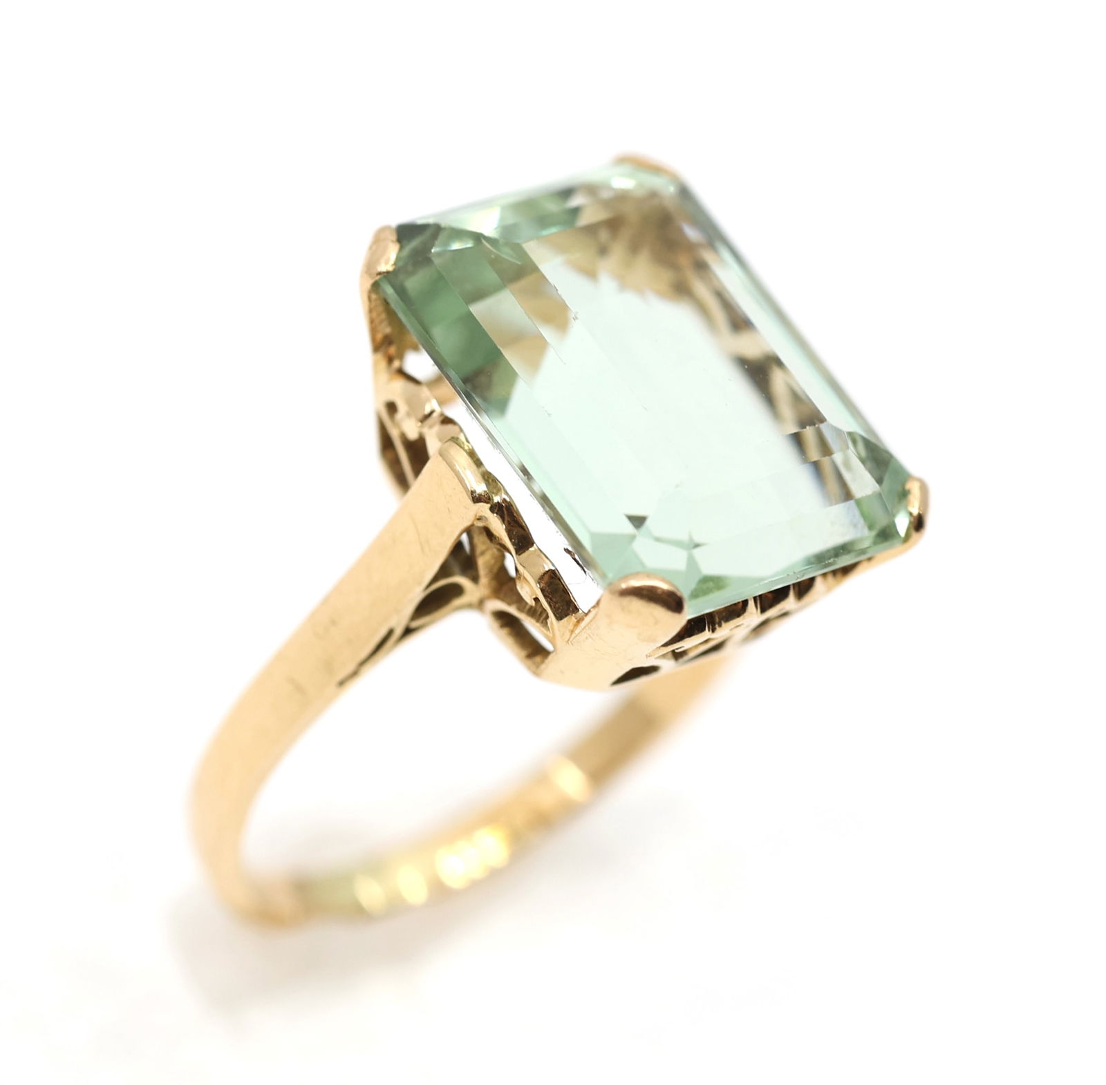 14K YELLOW GOLD GREEN BERYL FASHION SOLITAIRE RING (1 of 5)