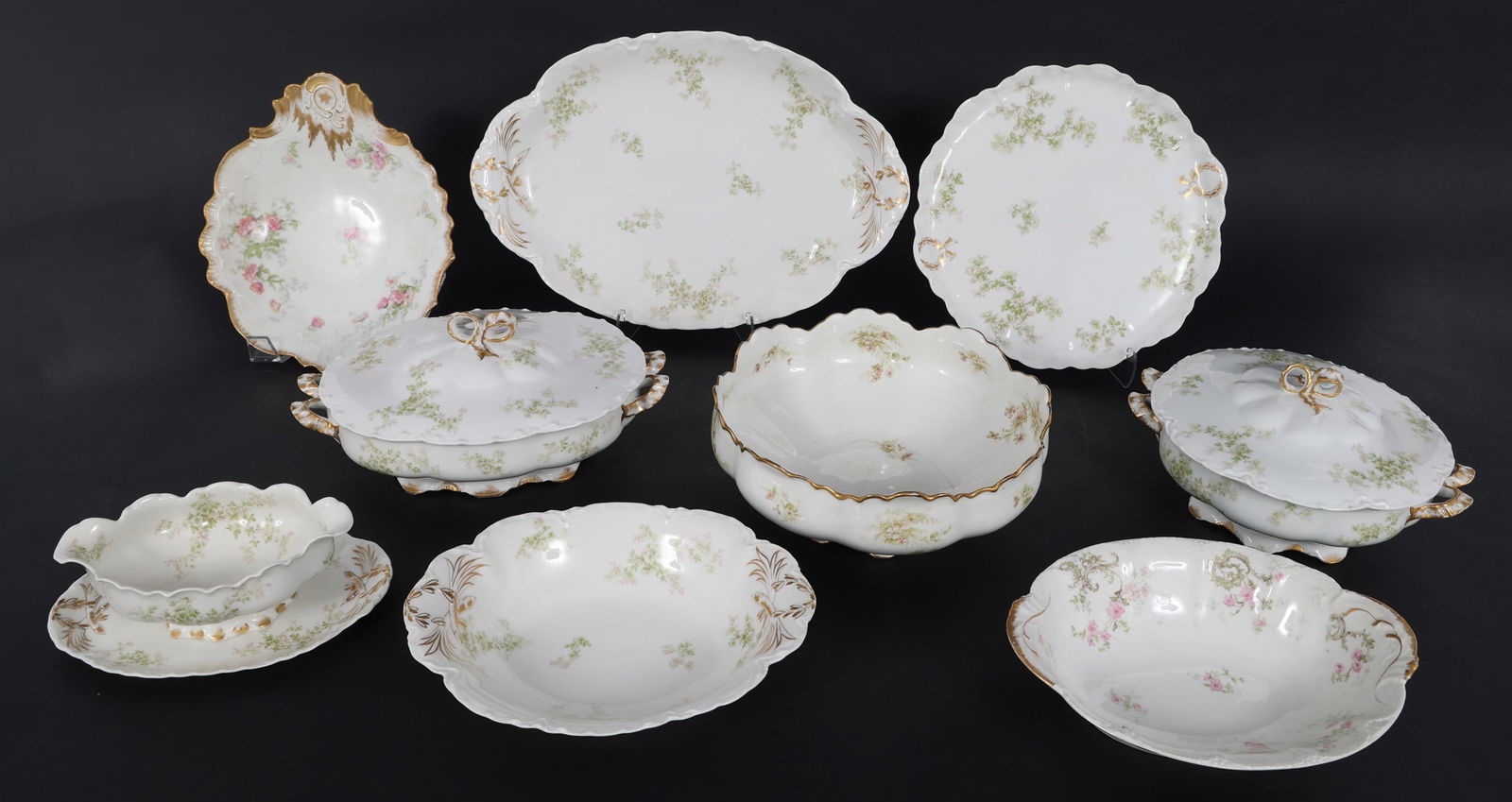 HAVILAND PORCELAIN SCHLEIGER 67I PATTERN SERVING PIECES (1 of 18)