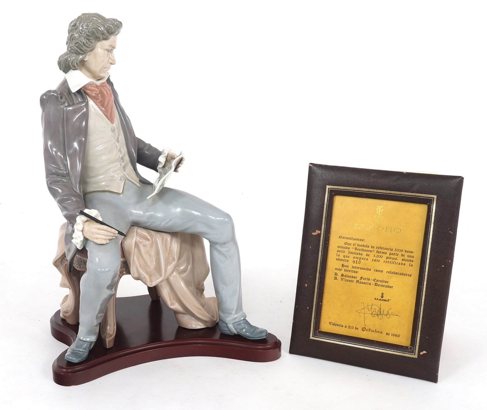 LLADRO PORCELAIN BEETHOVEN 5339 FIGURINE: LLADRO PORCELAIN BEETHOVEN 5339 FIGURINE Lladro porcelain Beethoven 5339 figurine. Issued 1985. Retired 1993. Limited edition #416 of 3000. Includes wood base, placard, and original box. Size: