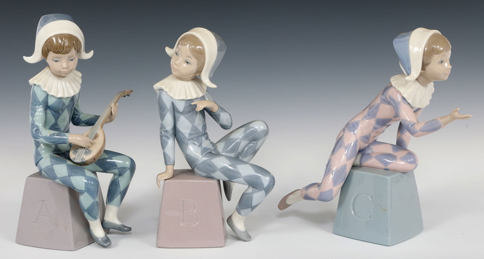 LLADRO PORCELAIN HARLEQUIN FIGURINES 5075, 5076, & 5077 (1 of 12)
