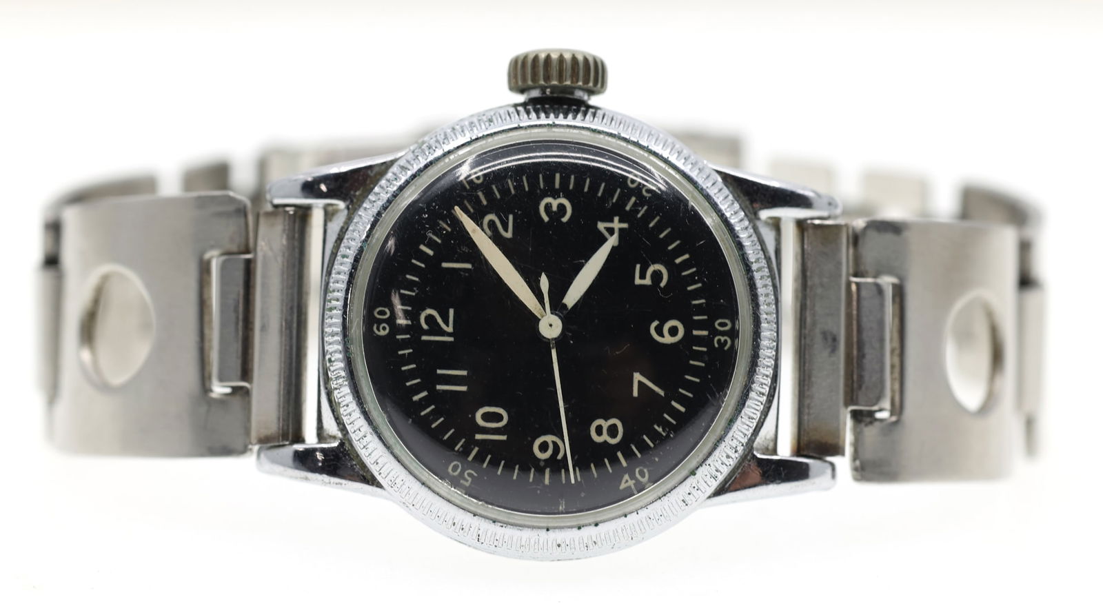 WALTHAM 1945 TYPE A-11 MILITARY ISSUE MECHANICAL WATCH (1 of 7)