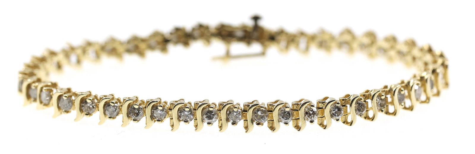 14K YELLOW GOLD 2.64 CTW DIAMOND TENNIS BRACELET: 14K YELLOW GOLD 2.64 CTW DIAMOND TENNIS BRACELET 14K yellow gold 2.64 ctw diamond tennis bracelet with (44) 0.06 ct round white diamonds. Size: 7" Weight: 11g