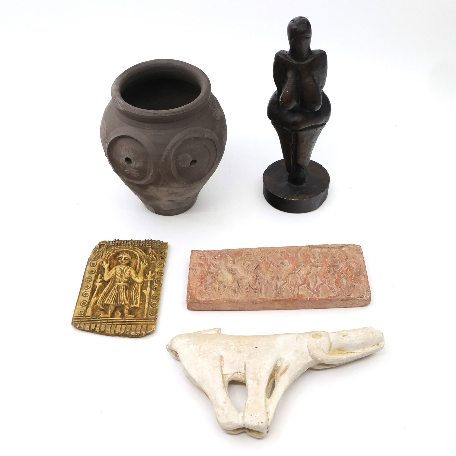 WORLD TRAVEL SOUVENIRS (1 of 8)