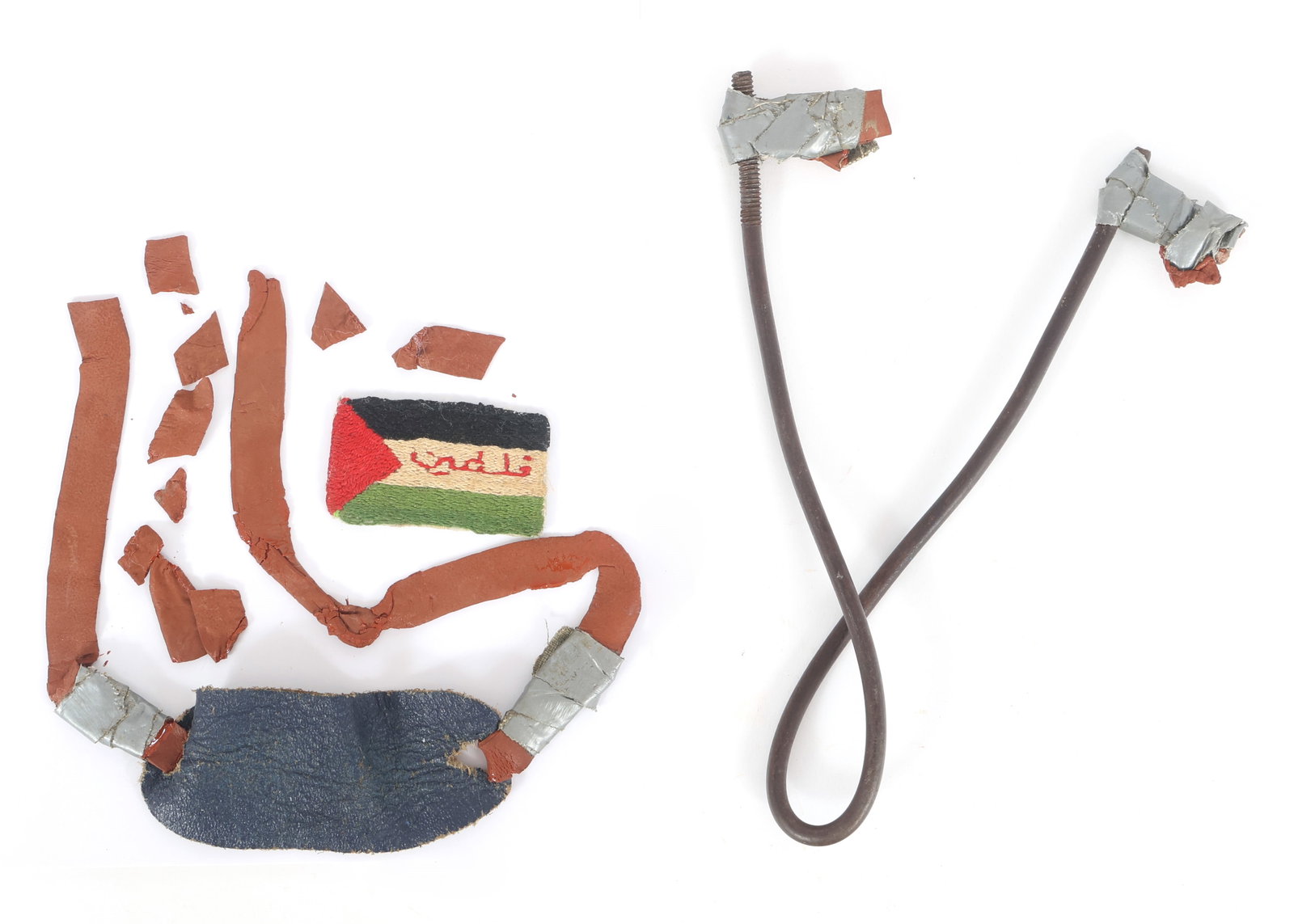 20TH C. PALESTINIAN HAND-MADE SLINGSHOT & FLAG PATCH (1 of 1)