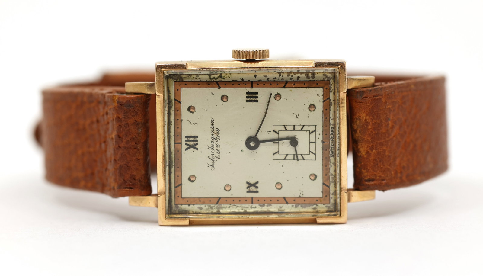 MEN'S JULES JURGENSEN 14K GOLD MECHANICAL WRISTWATCH: MEN'S JULES JURGENSEN 14K GOLD MECHANICAL WRISTWATCH Men's Jules Jurgensen 14K yellow gold case mechanical wristwatch: Roman numerals and dot markers Movement / Serial #: 192249