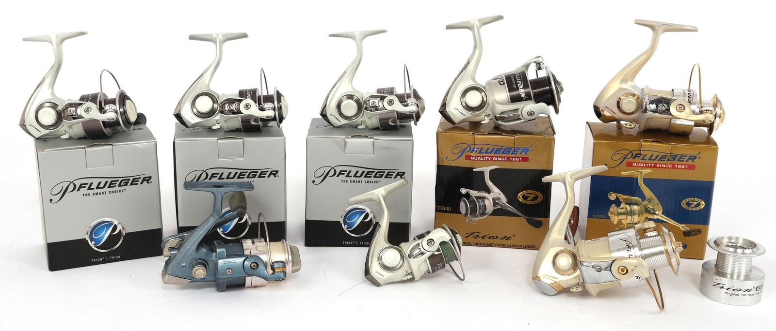 PFLUEGER SPINNING FISHING REELS (1 of 4)