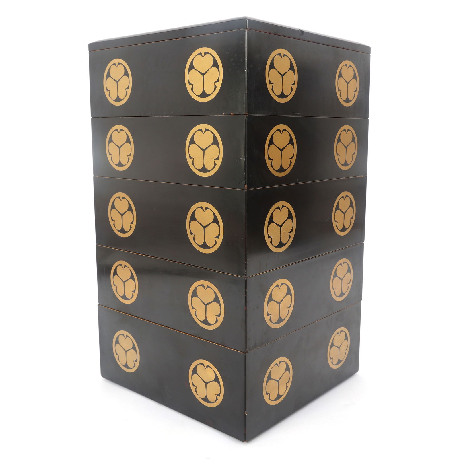 JAPANESE STACKING LACQUERED BOX W/ GOLD TOKUGAWA CRESTS (1 of 7)