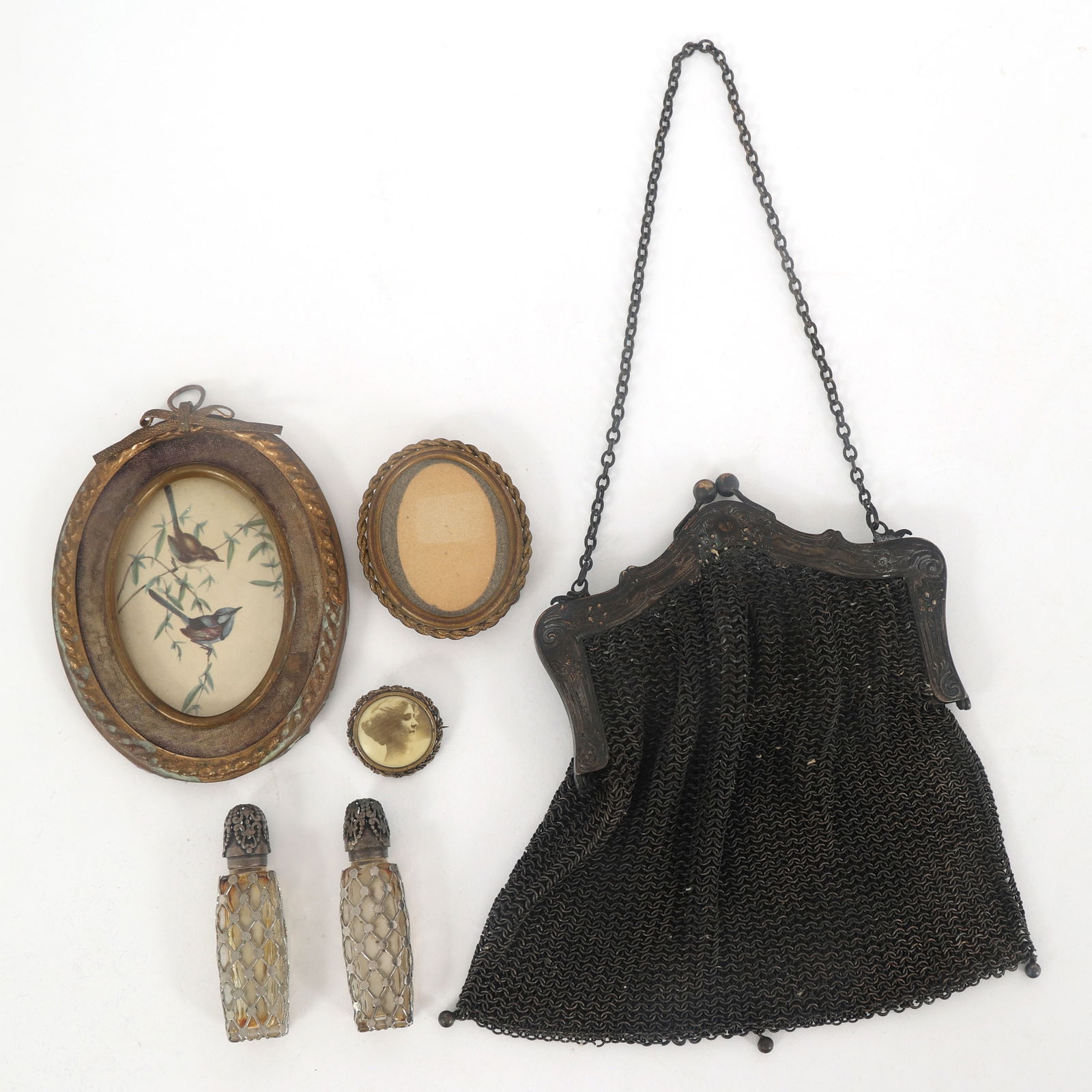 WOMENS ACCESSORIES AND DRESSER ITEMS (1 of 5)