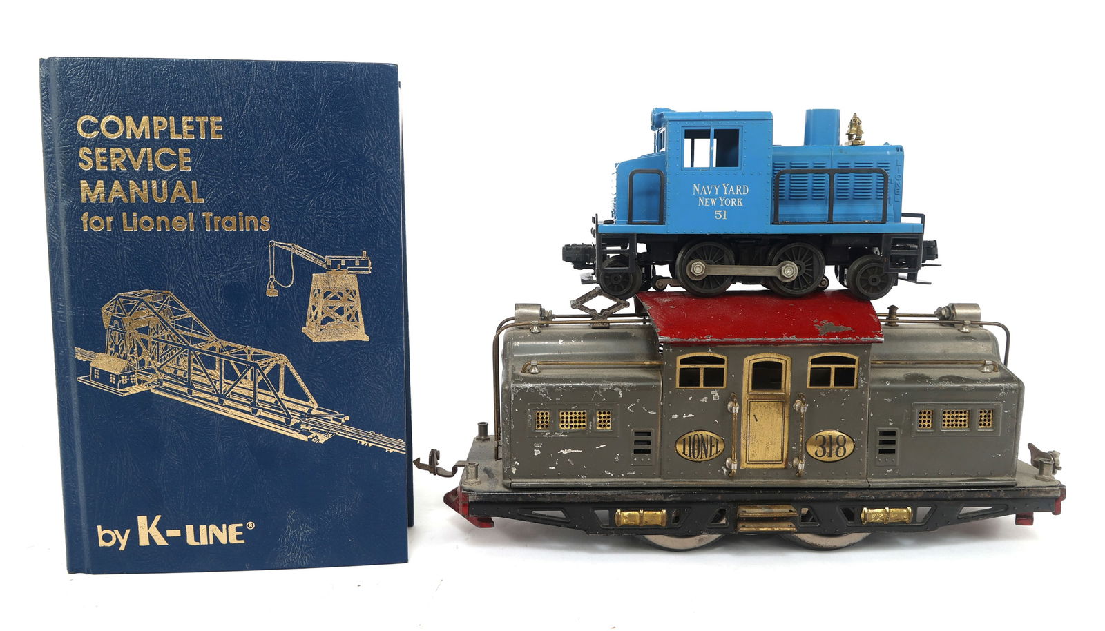 LIONEL MODEL TRAINS 318 LOCOMOTIVE, AND 51 SWITCHER (1 of 13)