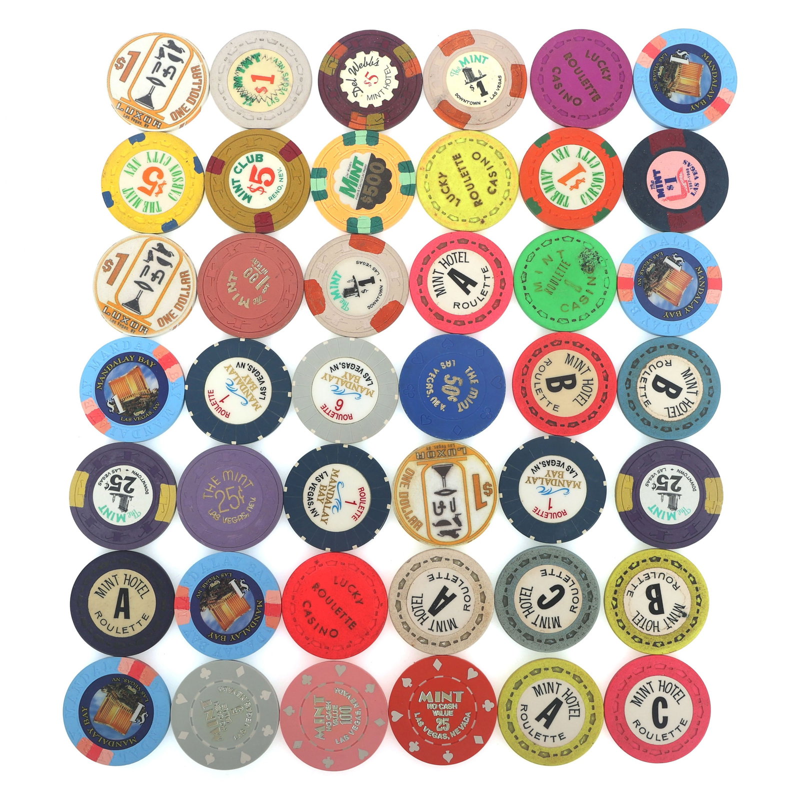 CASINO CHIPS: CASINO CHIPS Casino chips: Lucky Casino (3) Roulette Luxor (3) $1 Mandalay Bay