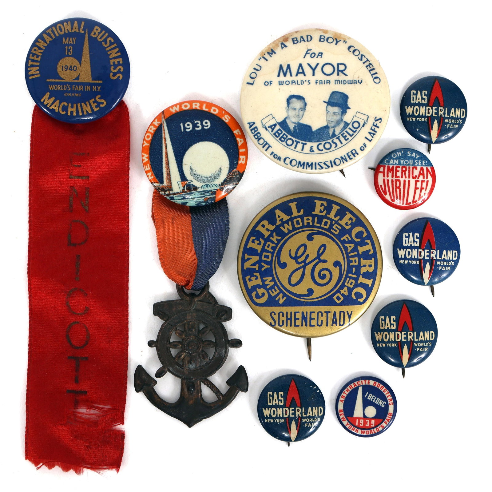 NEW YORK WORLD'S FAIR 1939 BUTTON PINS: NEW YORK WORLD'S FAIR 1939 BUTTON PINS 1939 New York World's Fair button pins: (4) Gas Wonderland (.75") Anthracite boosters (.75") American Jubilee (.75") General Electric, Sch