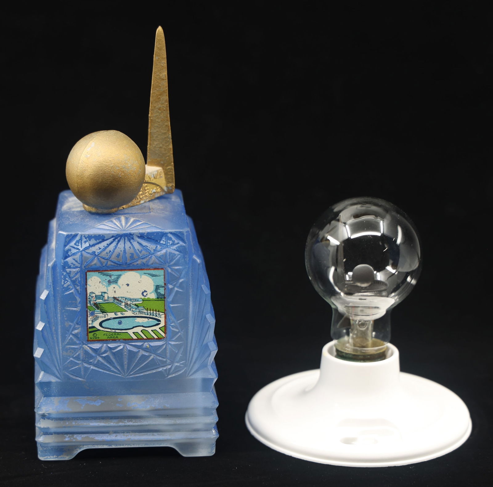 NY WORLD'S FAIR 1939 COMMEMORATIVE LAMPS (1 of 10)