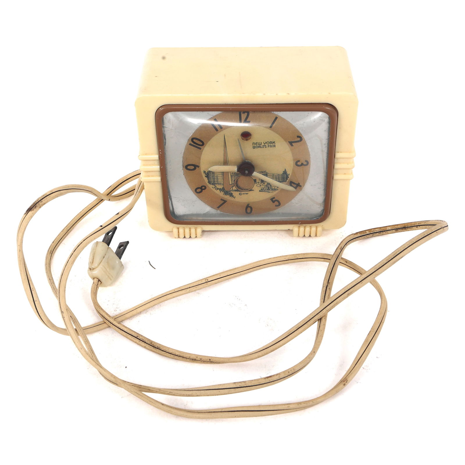 NEW YORK WORLD'S FAIR 1939 GE BAKELITE CASE ALARM CLOCK (1 of 8)
