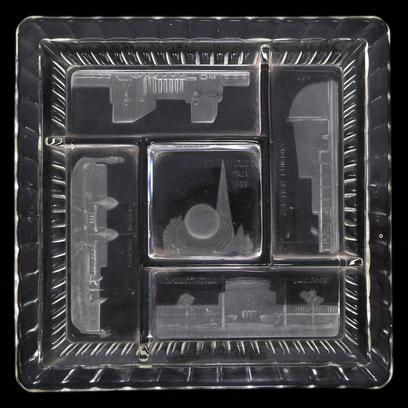 NEW YORK WORLD'S FAIR 1939 DIVIDED GLASS SERVING TRAY (1 of 4)