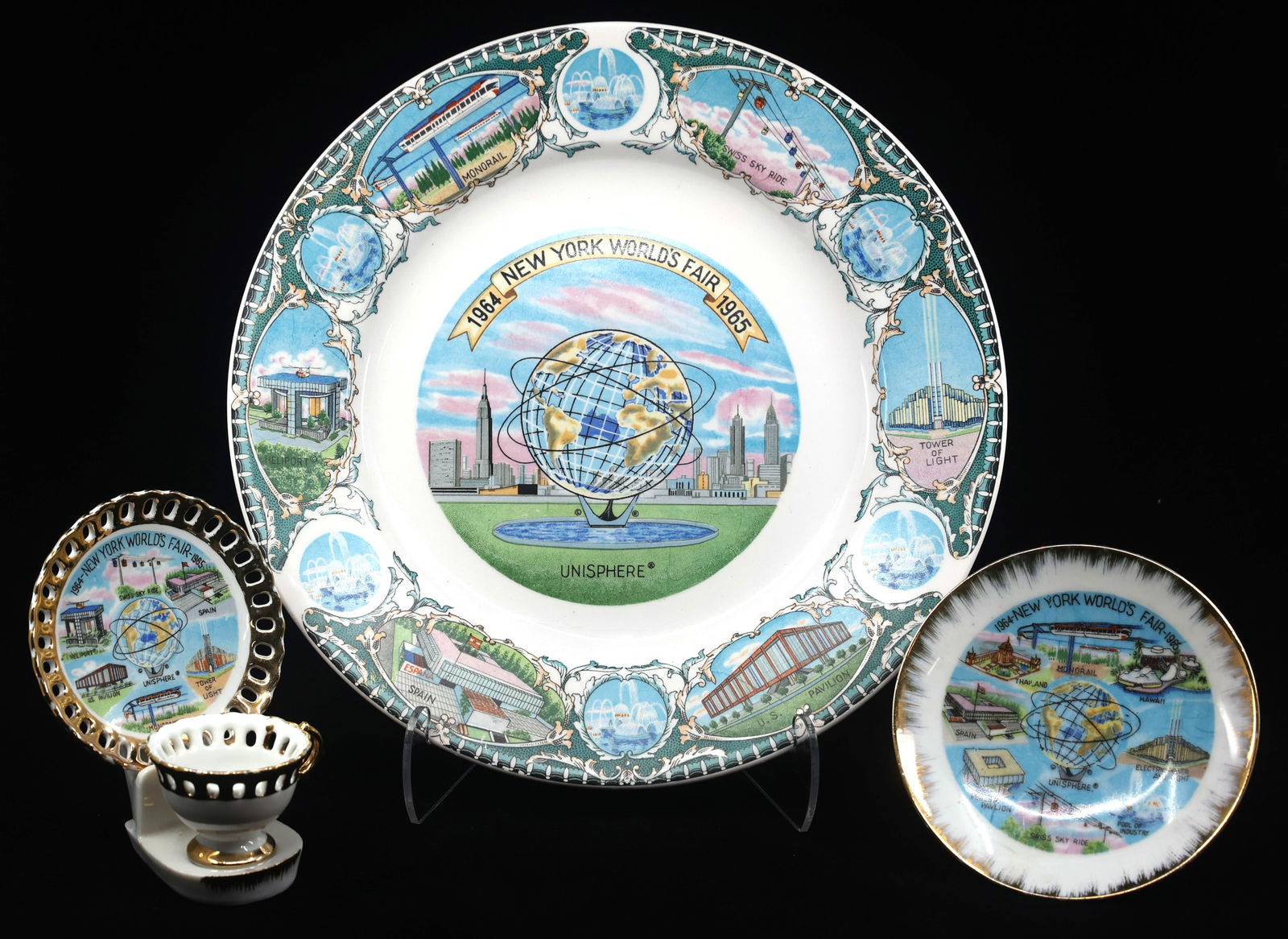 NEW YORK WORLD'S FAIR 1964 UNISPHERE PORCELAIN PLATES: NEW YORK WORLD'S FAIR 1964 UNISPHERE PORCELAIN PLATES 1964-65 New York World's Fair Unisphere porcelain decor: Plate (10") Saucer (4.5") Tea plate (3.5") Miniature tea cup (2.5"