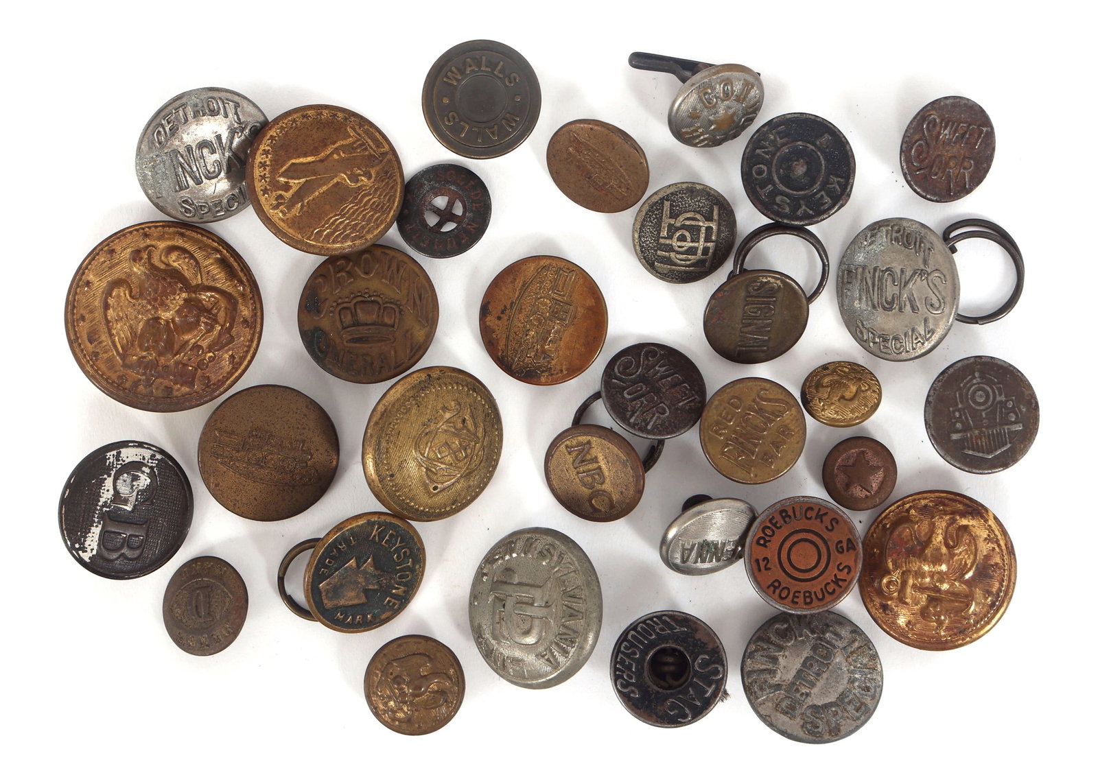 19TH & 20TH CENTURY BUTTONS: 19TH & 20TH CENTURY BUTTONS 19th & 20th Century buttons (32)