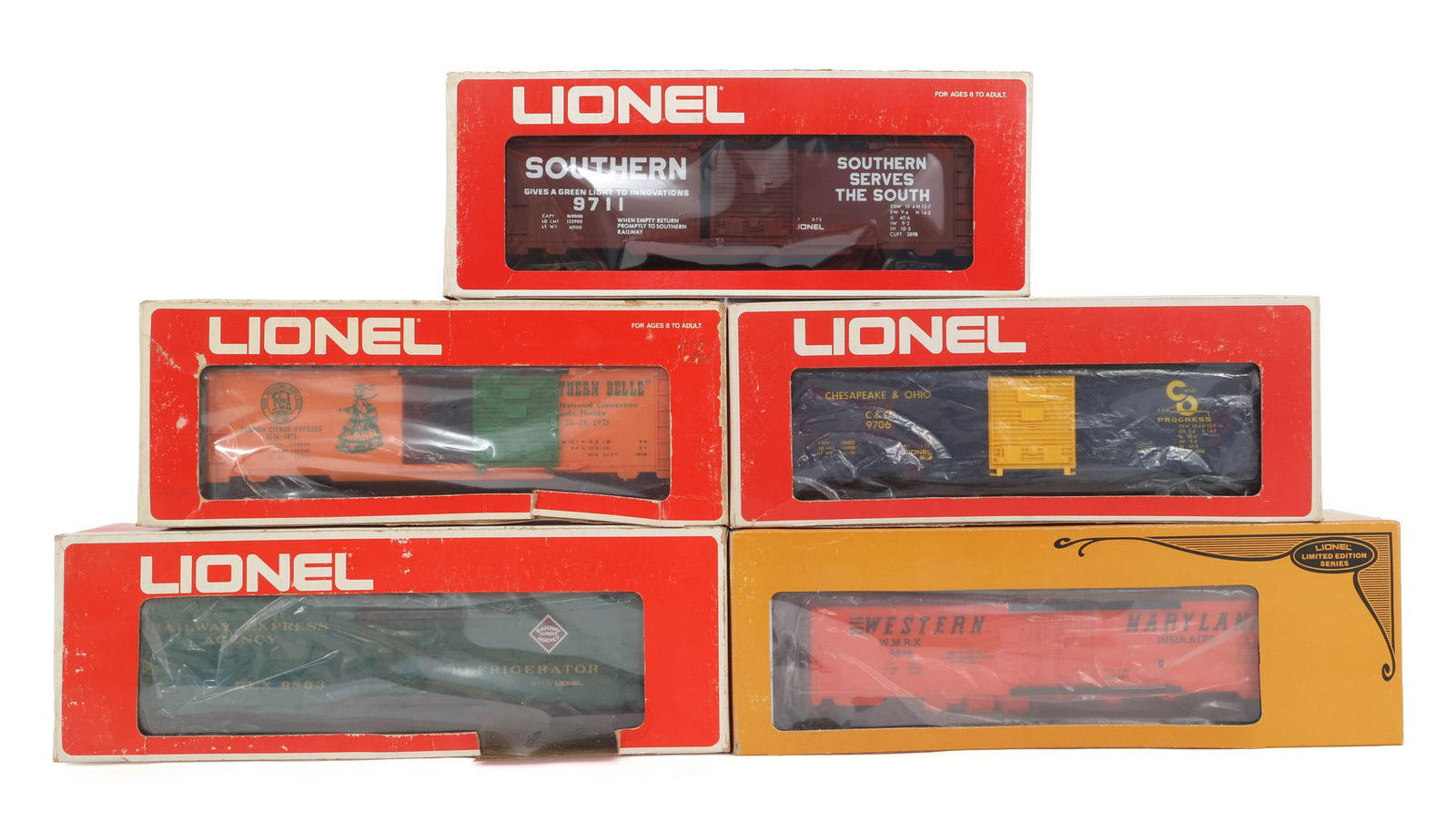 LIONEL O GAUGE TRAIN CARS - LOT OF 5 (1 of 2)