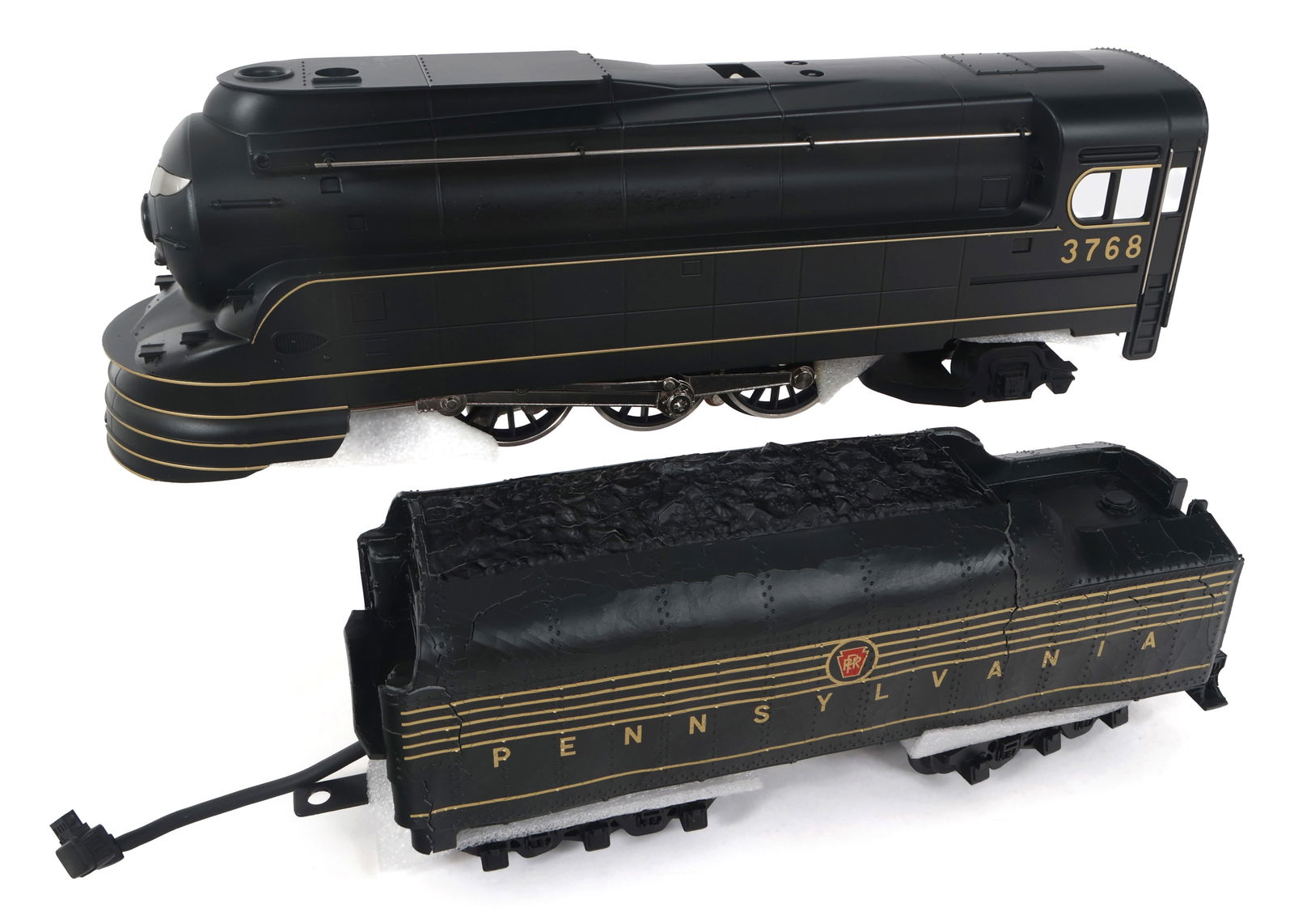 MTH RAIL KING O GAUGE TORPEDO 4-6-2 STEAM LOCOMOTIVE (1 of 5)