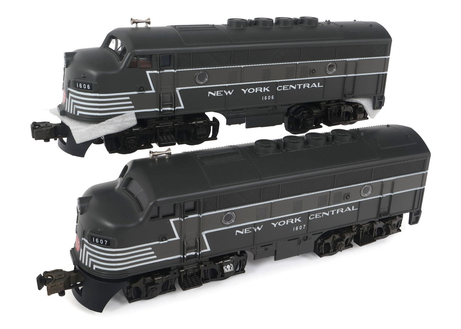 MTH RAIL KING O GAUGE NY CENTRAL F-3 AA LOCOMOTIVE SET (1 of 3)