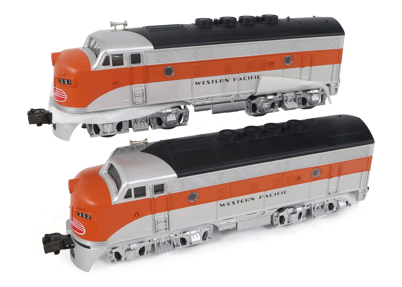 MTH RAIL KING O GAUGE F-3 AA DIESEL LOCOMOTIVE SET (1 of 3)