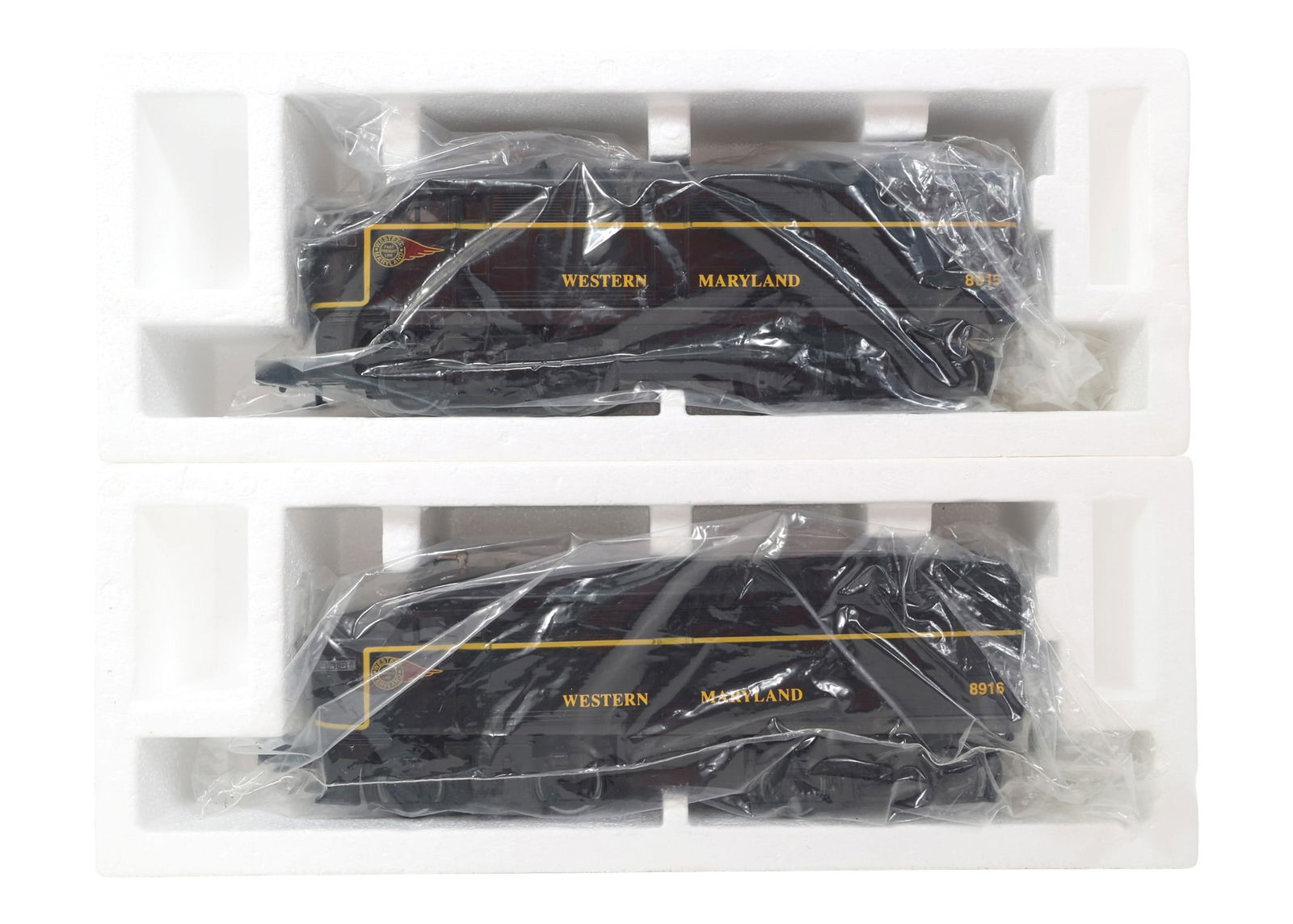 LIONEL O GAUGE WESTERN MARYLAND LOCOMOTIVE & DUMMY SET (1 of 3)