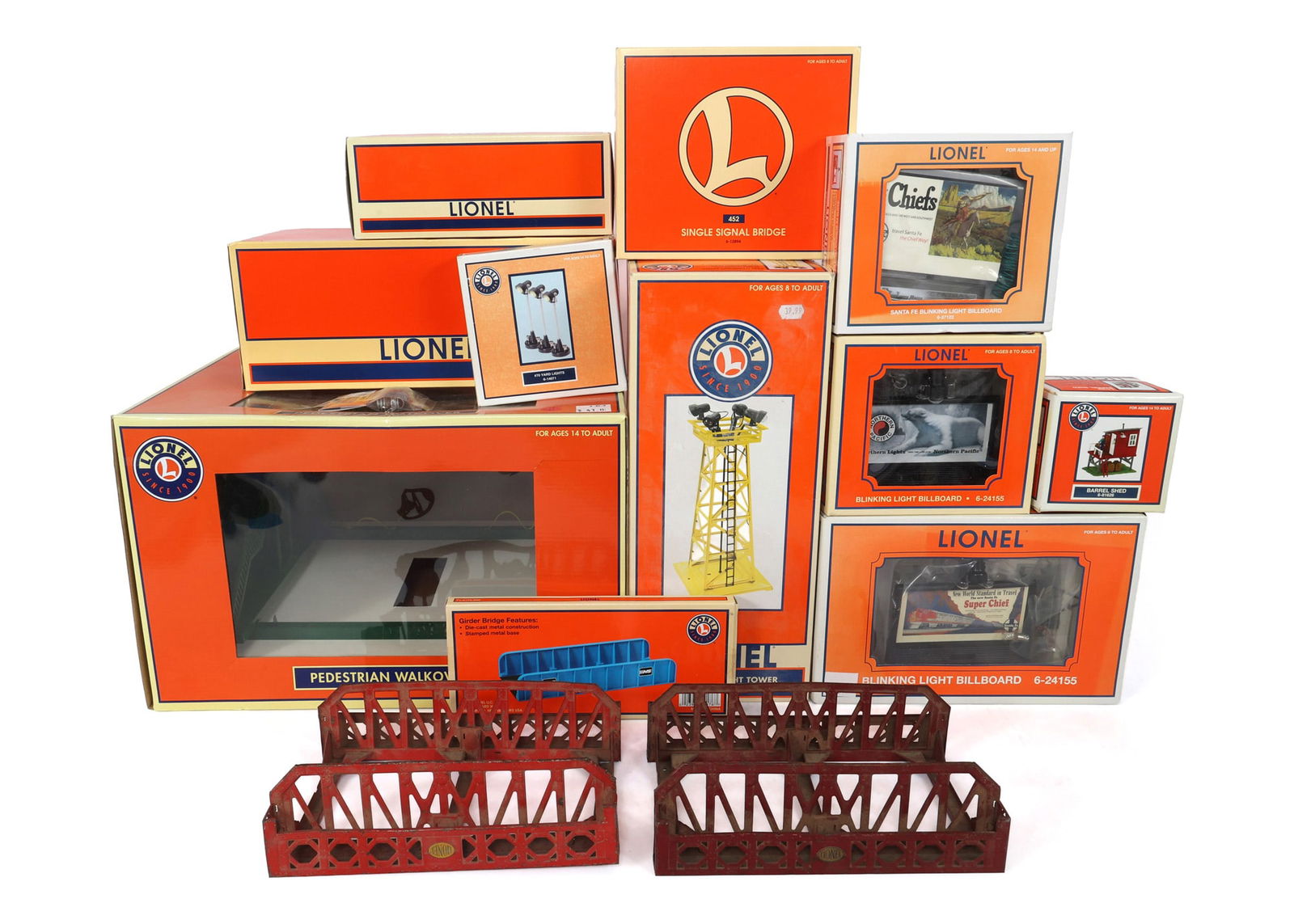 LIONEL MODEL TRAIN ACCESSORIES (1 of 9)
