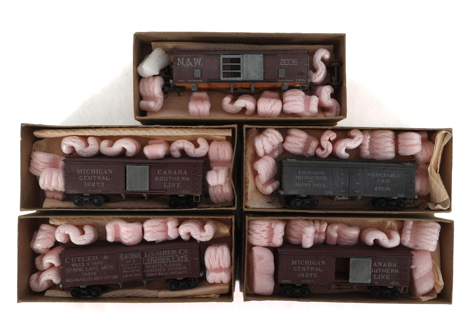 CENTRAL VALLEY HO GAUGE TRAIN CARS - LOT OF 5 (1 of 3)