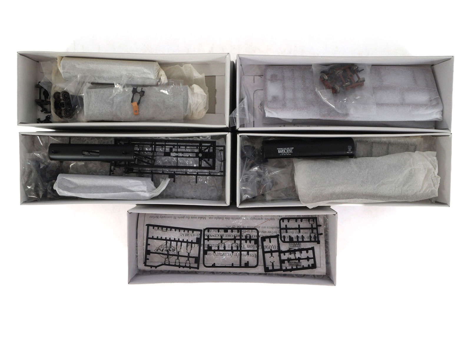 PROTO 2000 SERIES HO GAUGE TRAIN CAR KITS - LOT OF 5 (1 of 3)