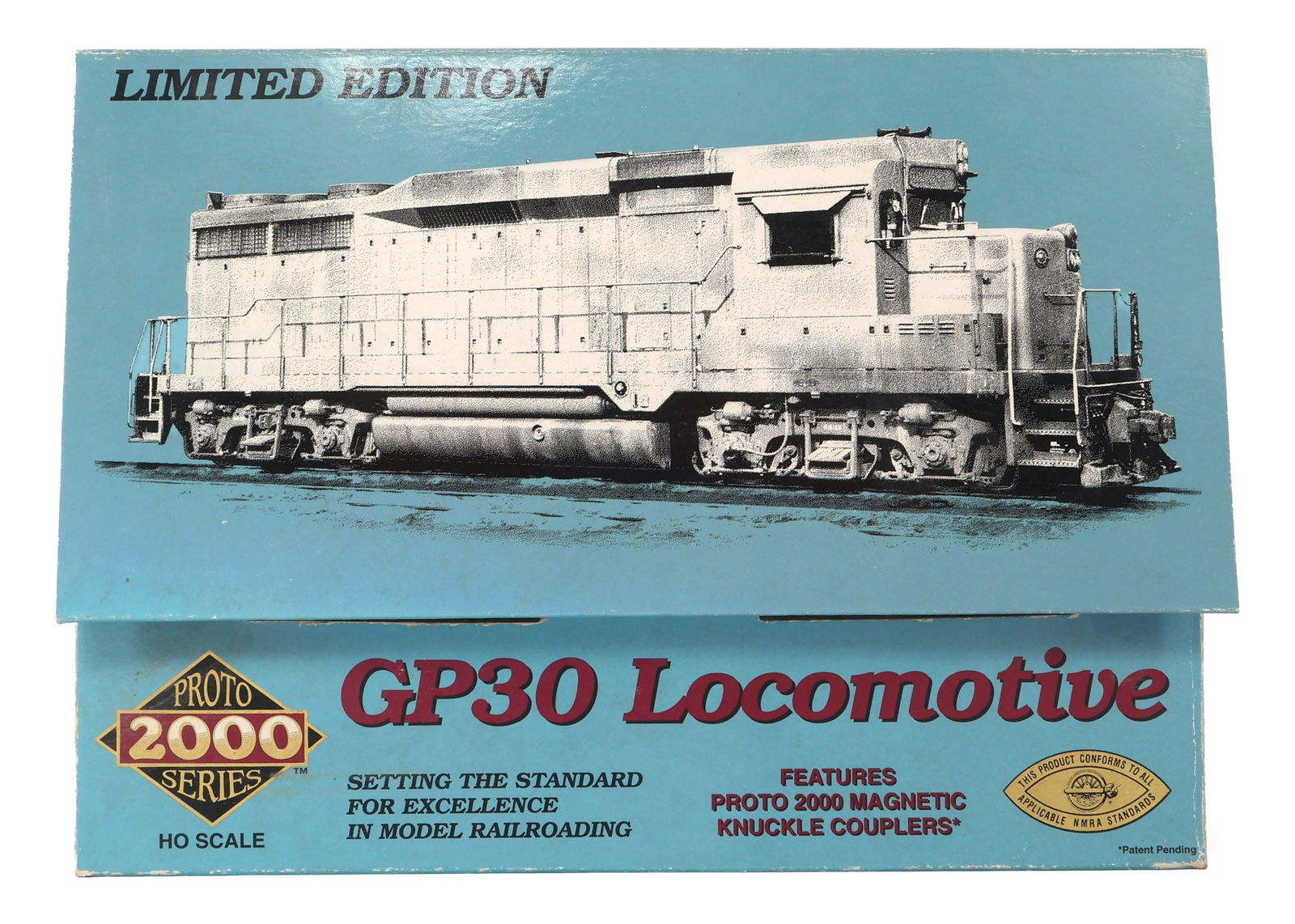 PROTO 2000 SERIES HO GAUGE GP30 POWERED LOCOMOTIVE (1 of 3)