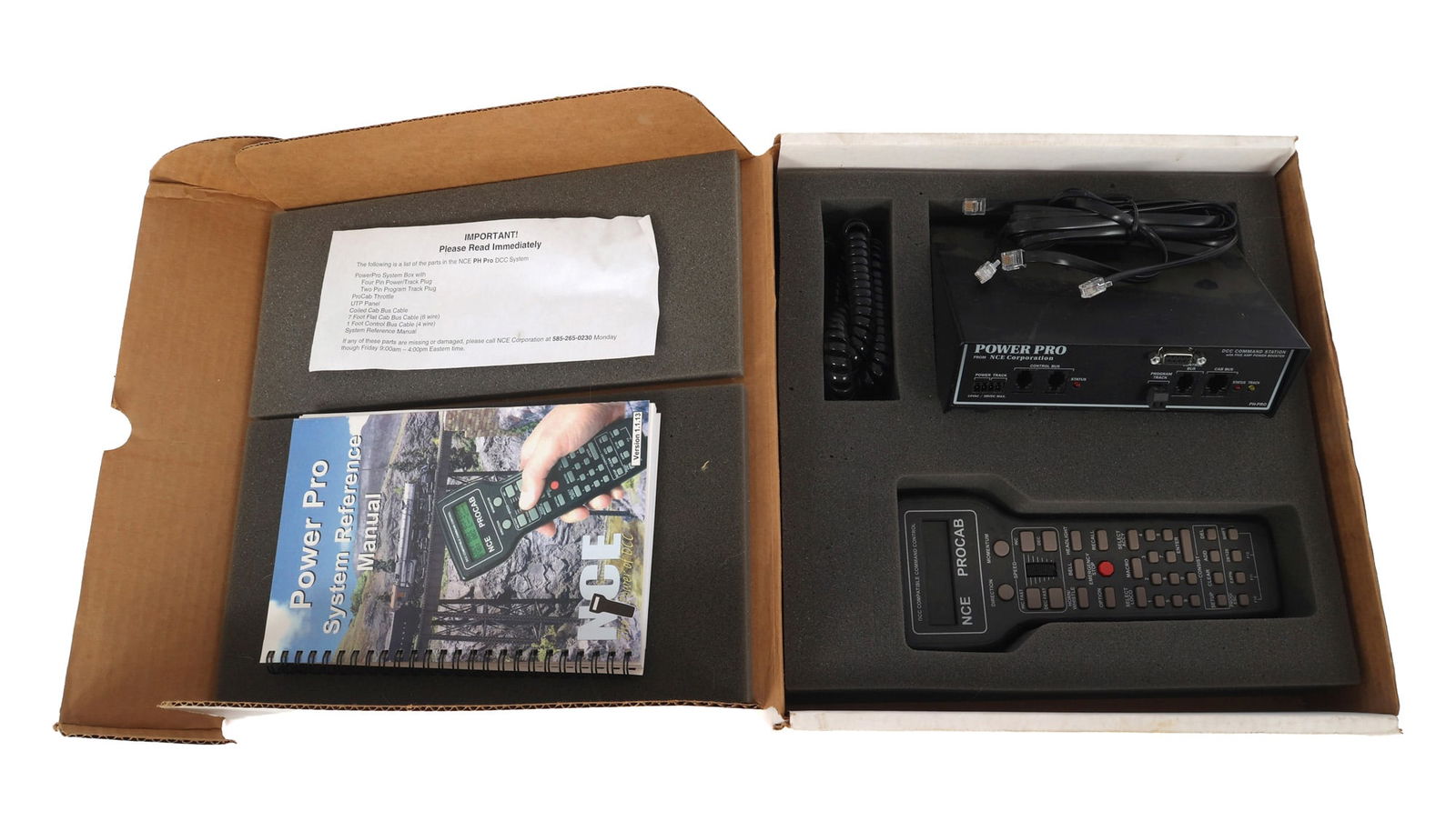 MODEL TRAIN POWER ACCESSORIES - 12