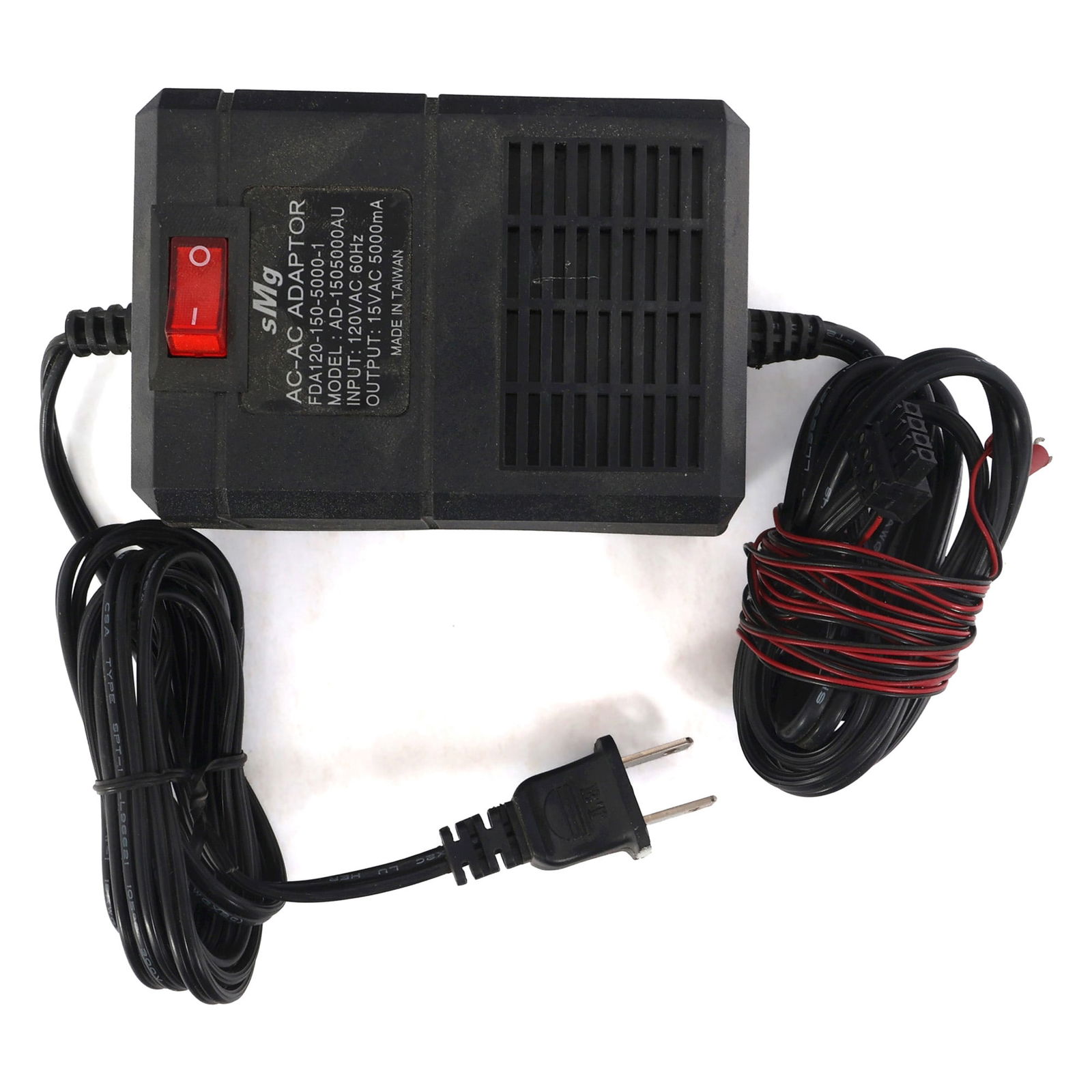 MODEL TRAIN POWER ACCESSORIES - 16