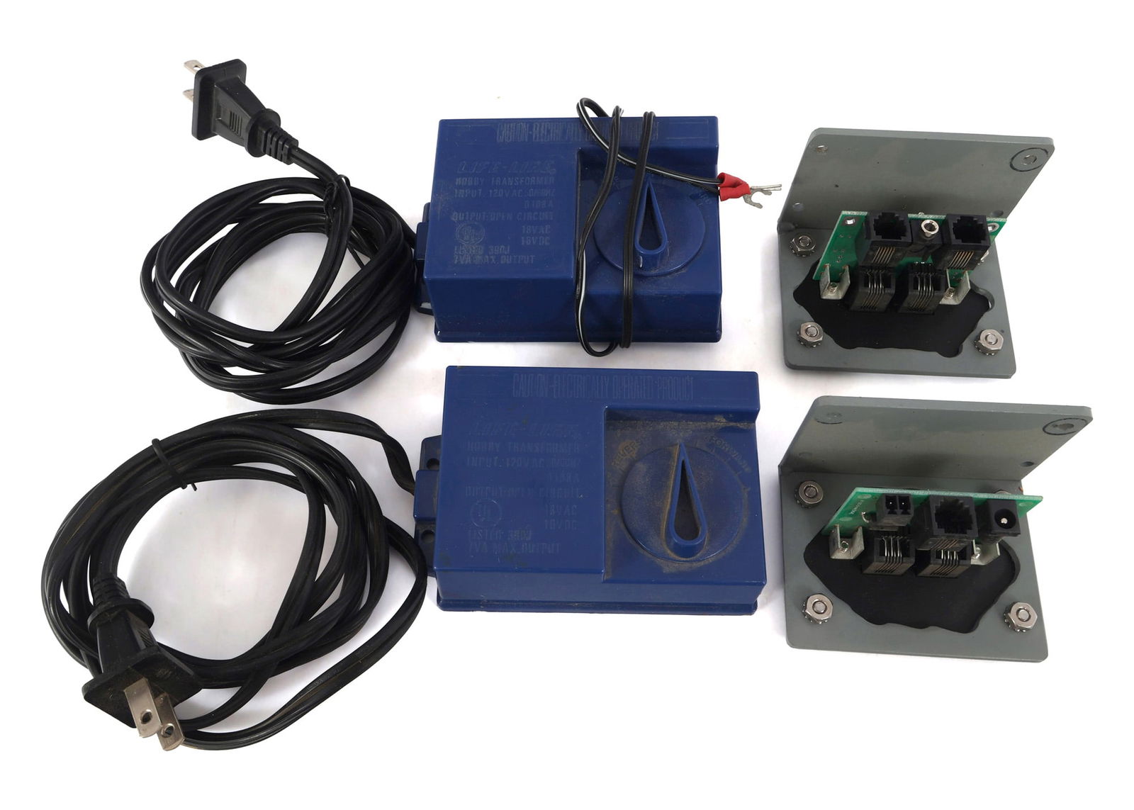 MODEL TRAIN POWER ACCESSORIES - 6