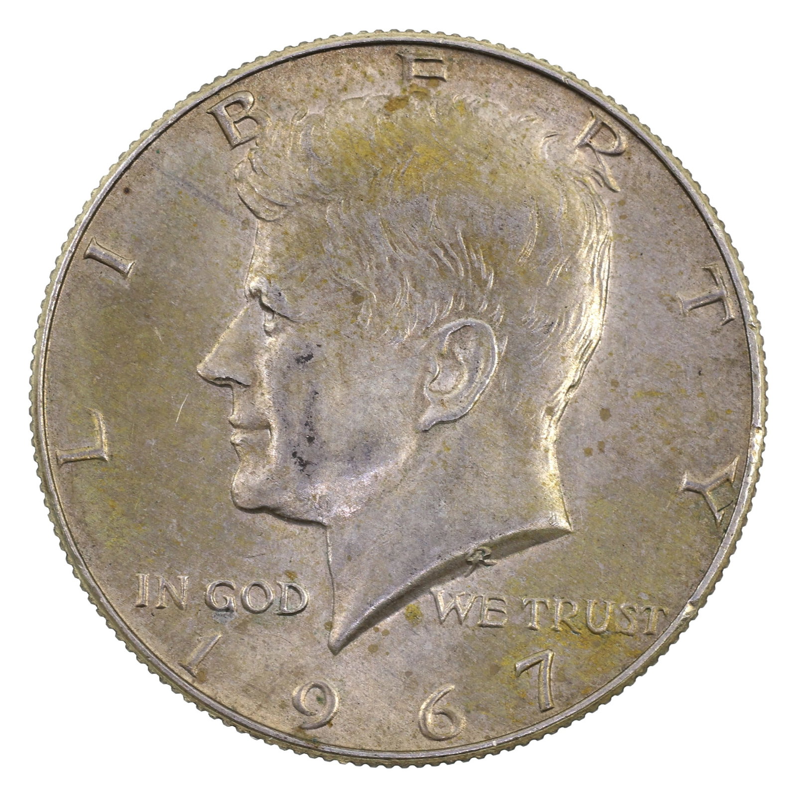 1967 US 40% SILVER KENNEDY HALF DOLLAR COIN: 1967 US 40% SILVER KENNEDY HALF DOLLAR COIN 1967 United States .400 silver Kennedy 50c coin. IMPORTANT NOTE - PLEASE READ: OUR IN-HOUSE SHIPPING & INVOICING Shipping: LiveAuctioneers "LiveShippi