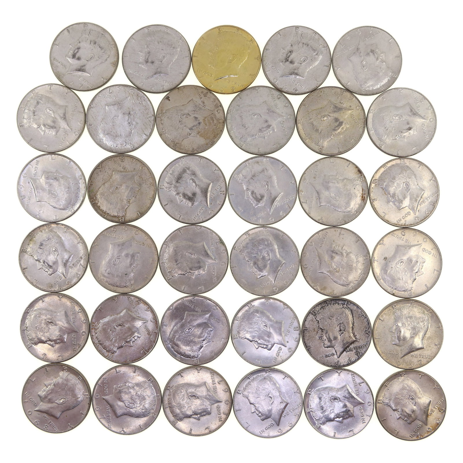 US 40% SILVER 50C KENNEDY HALF DOLLAR COINS-$17.50 FACE: US 40% SILVER 50C KENNEDY HALF DOLLAR COINS-$17.50 FACE United States 40% silver 50c Kennedy half dollar coins, $17.50 face value. IMPORTANT NOTE - PLEASE READ: OUR IN-HOUSE SHIPPING & INVOICING