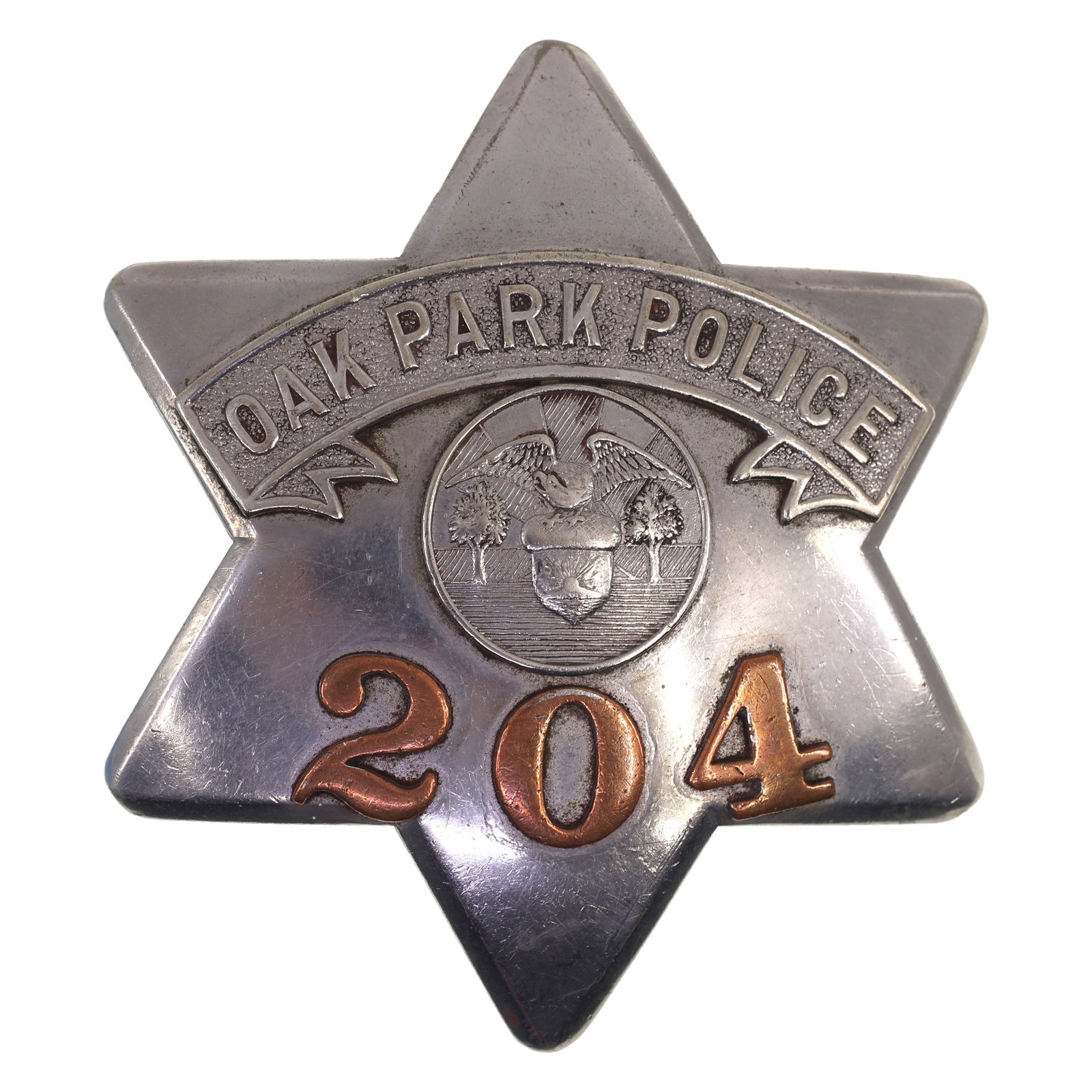 OBSOLETE OAK PARK IL POLICE PIE-PLATE BADGE (1 of 2)