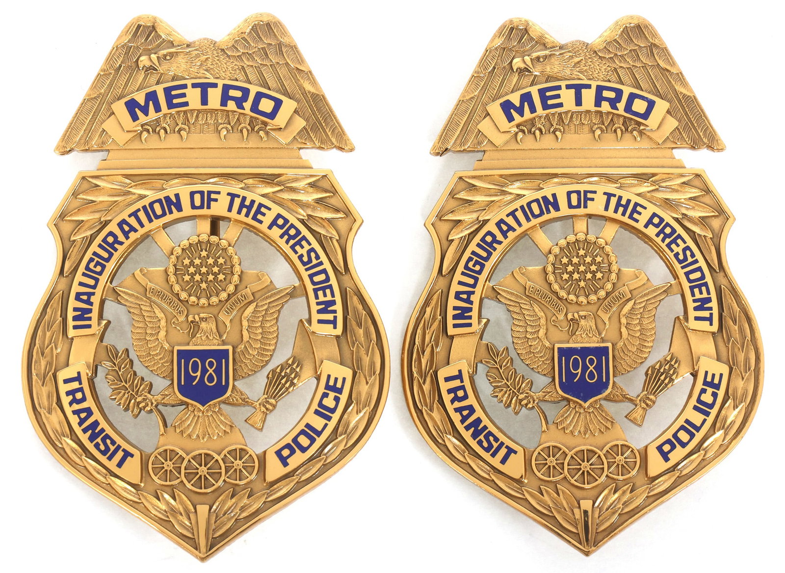 OBSOLETE METRO TRANSIT POLICE PRES. INAUGURATION BADGES (1 of 2)